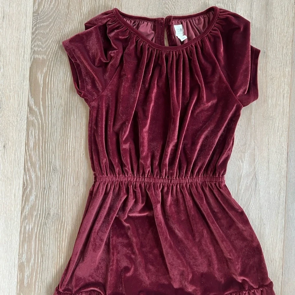 GAP Kids Burgundy Velvet Tiered Dress Elastic Waist Short Sleeve Girls Large